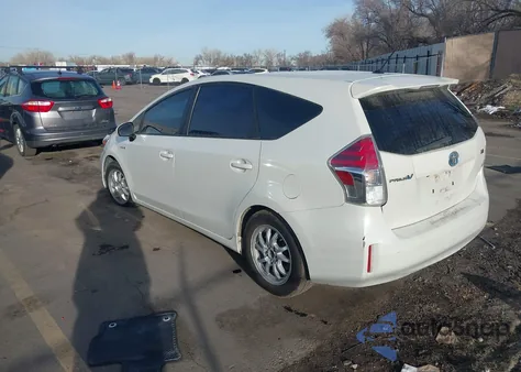 2016 Toyota Prius V Two z USA, uszkodzony, nr VIN JTDZN3EU0GJ045286